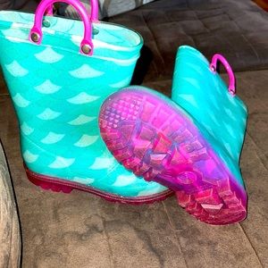 Lily NY rain boots for size 9 in girls .